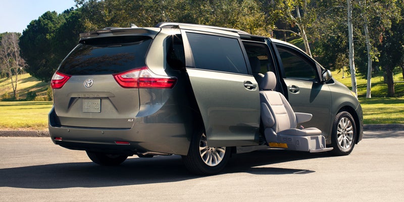 2019 toyota sienna pricing