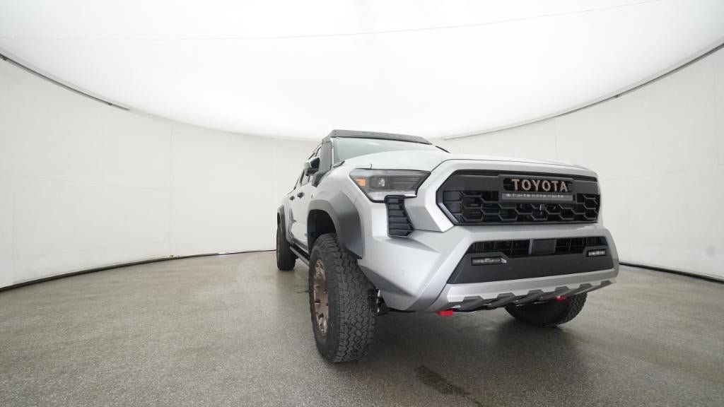 2025 Toyota Tacoma i-FORCE MAX Tacoma Trailhunter