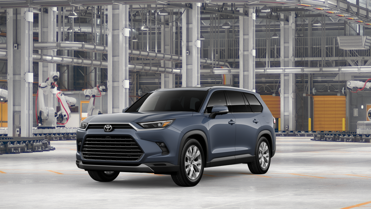 2026 Toyota Grand Highlander Hybrid Limited AWD's photo