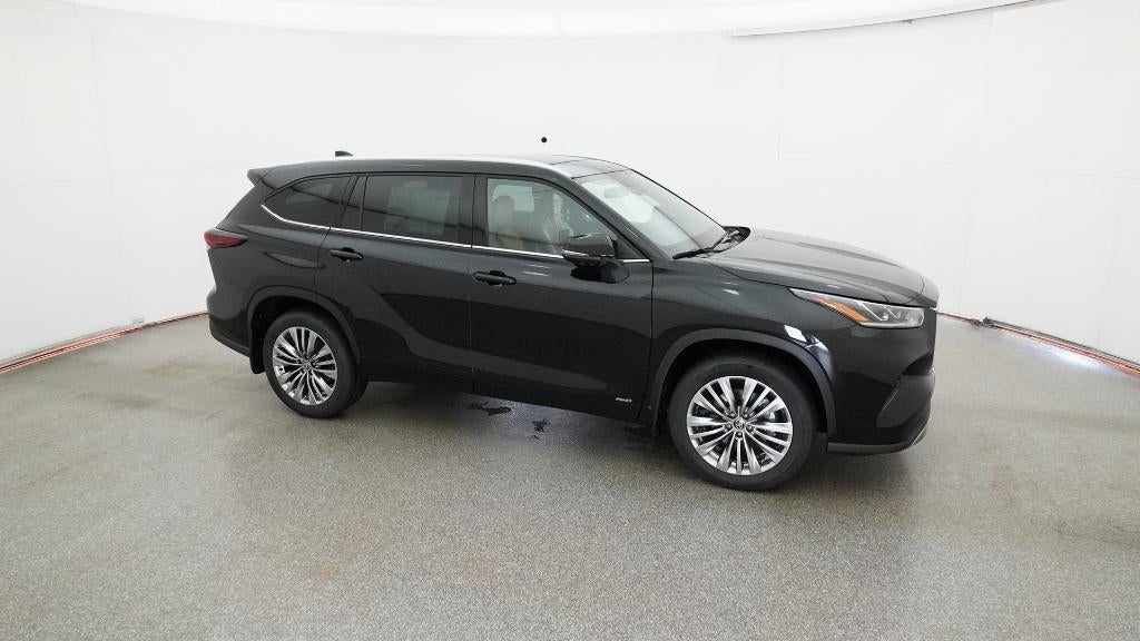 2026 Toyota Highlander Hybrid Platinum