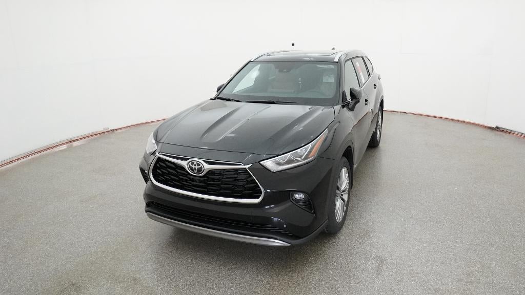 2026 Toyota Highlander Hybrid Platinum