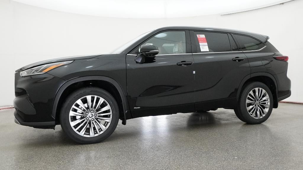 2026 Toyota Highlander Hybrid Platinum