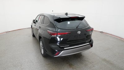2026 Toyota Highlander Hybrid Platinum