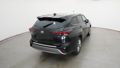 2026 Toyota Highlander Hybrid Platinum