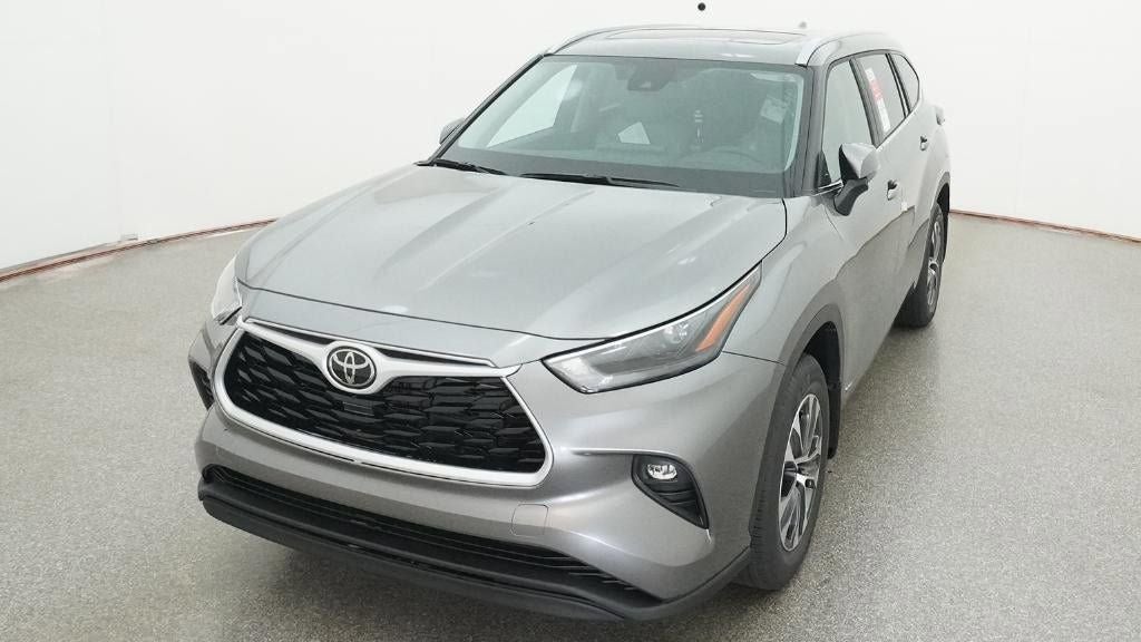 2026 Toyota Highlander Hybrid XLE