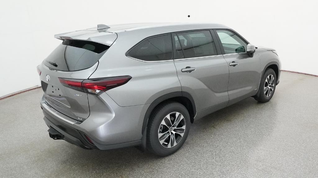 2026 Toyota Highlander Hybrid XLE
