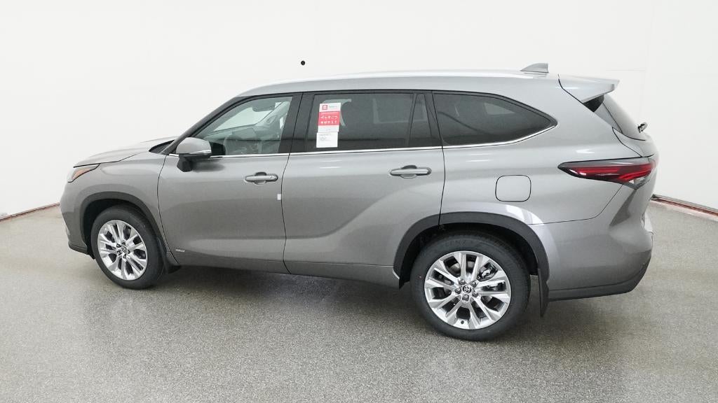 2026 Toyota Highlander Hybrid Limited