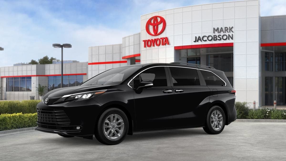 2026 Toyota Sienna XLE