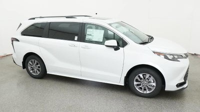 2026 Toyota Sienna XLE