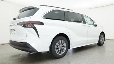 2026 Toyota Sienna XLE