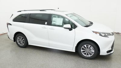 2026 Toyota Sienna XLE