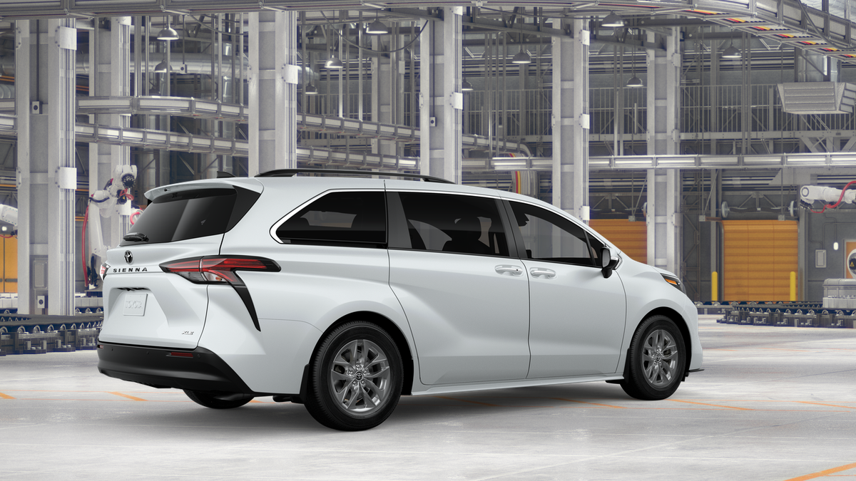 2026 Toyota Sienna XLE