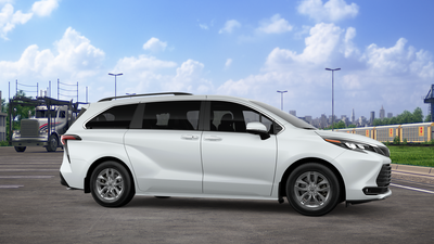 2026 Toyota Sienna XLE