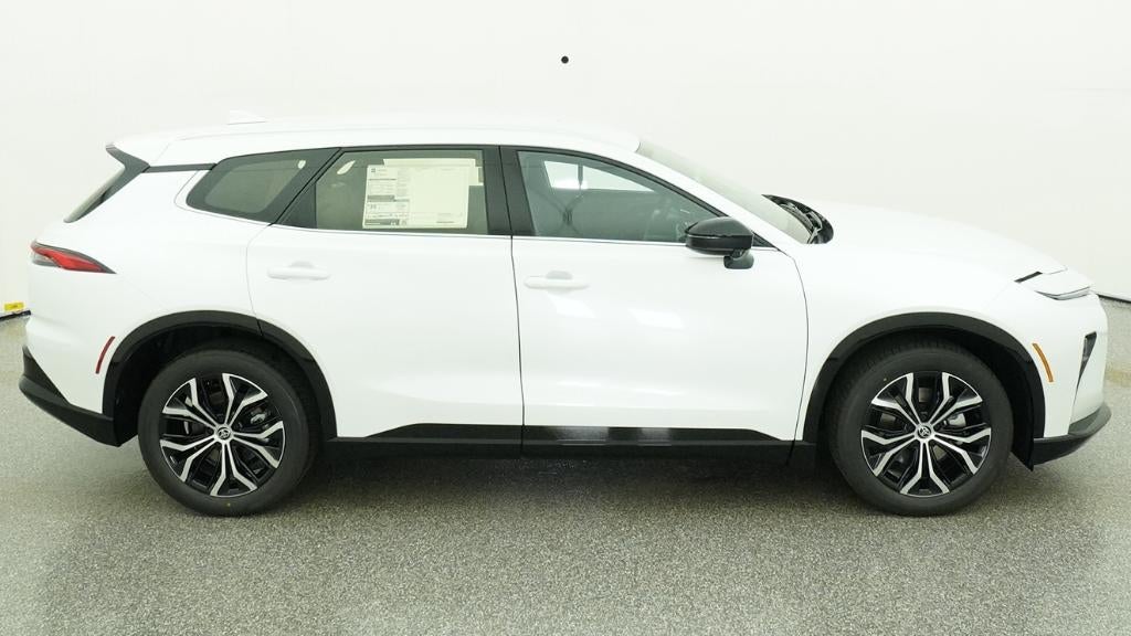 2026 Toyota Toyota Crown Signia XLE