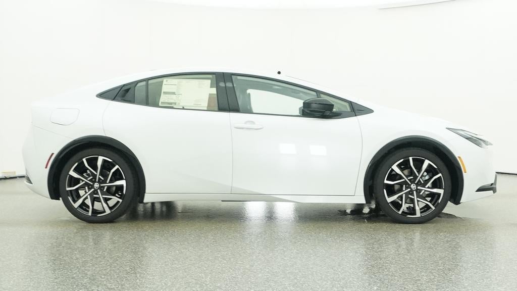 2027 Toyota Prius Plug-in Hybrid XSE Premium