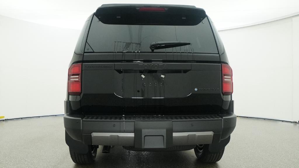 2027 Toyota Land Cruiser Base