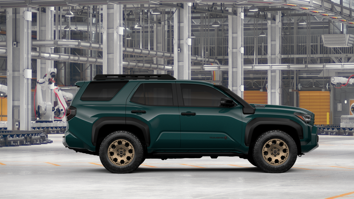 2026 Toyota 4Runner i-FORCE MAX 4Runner Trailhunter