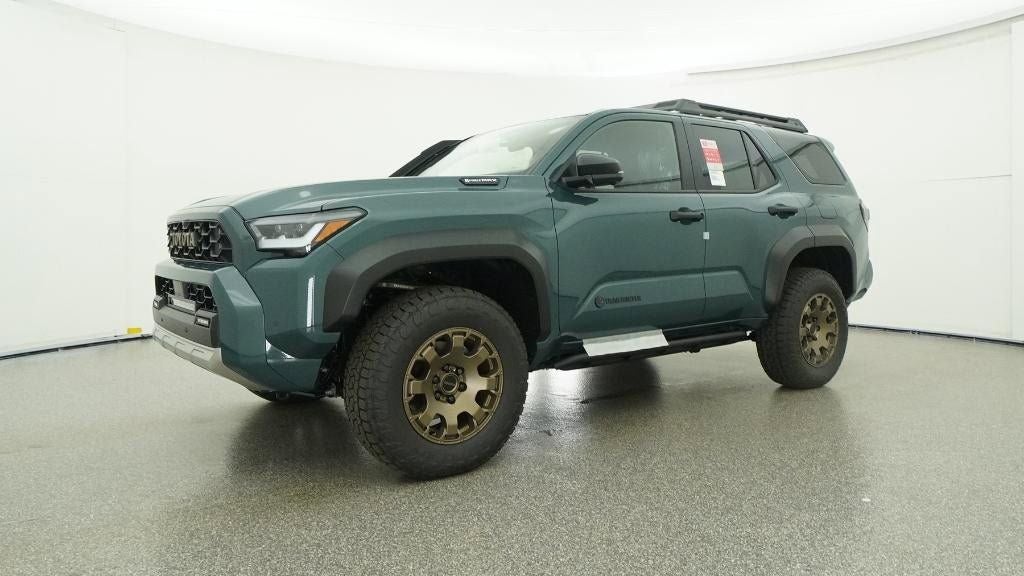 2026 Toyota 4Runner i-FORCE MAX 4Runner Trailhunter