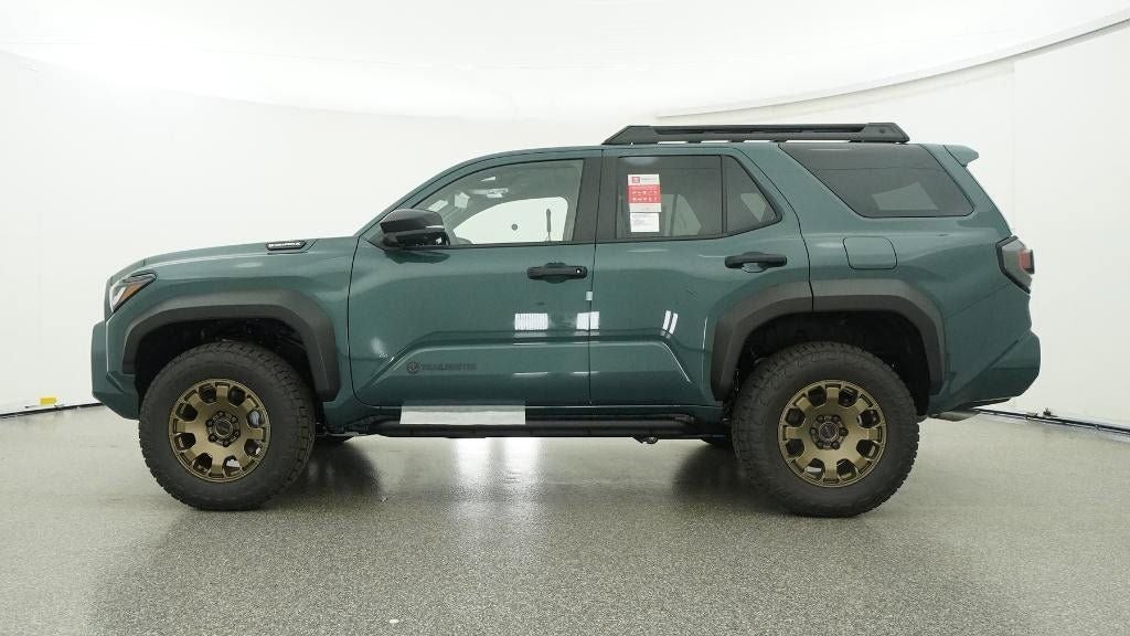 2026 Toyota 4Runner i-FORCE MAX 4Runner Trailhunter