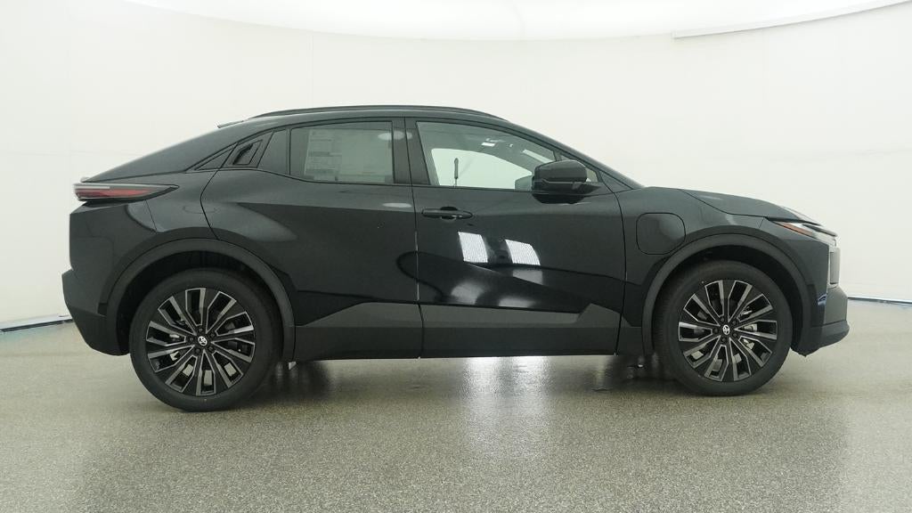 2026 Toyota C-HR XSE