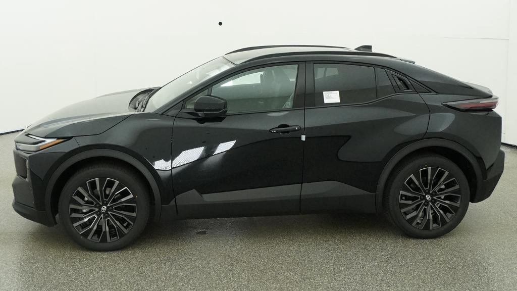 2026 Toyota C-HR XSE