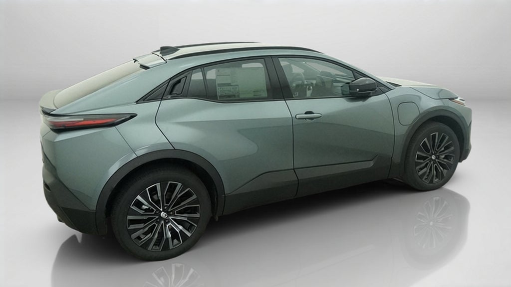 2027 Toyota C-HR XSE