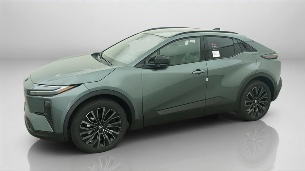 2027 Toyota C-HR XSE