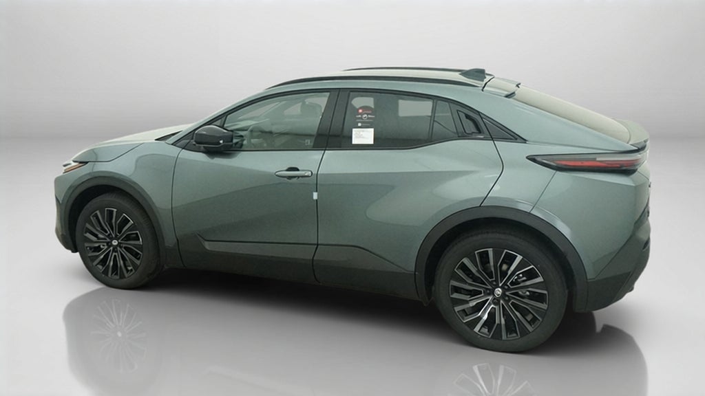 2027 Toyota C-HR XSE