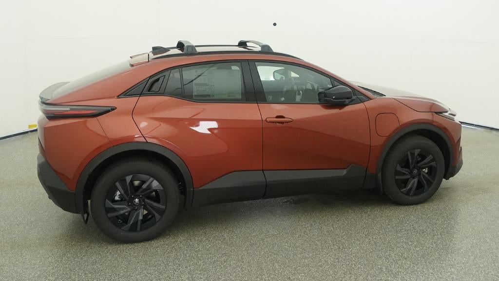 2026 Toyota C-HR SE