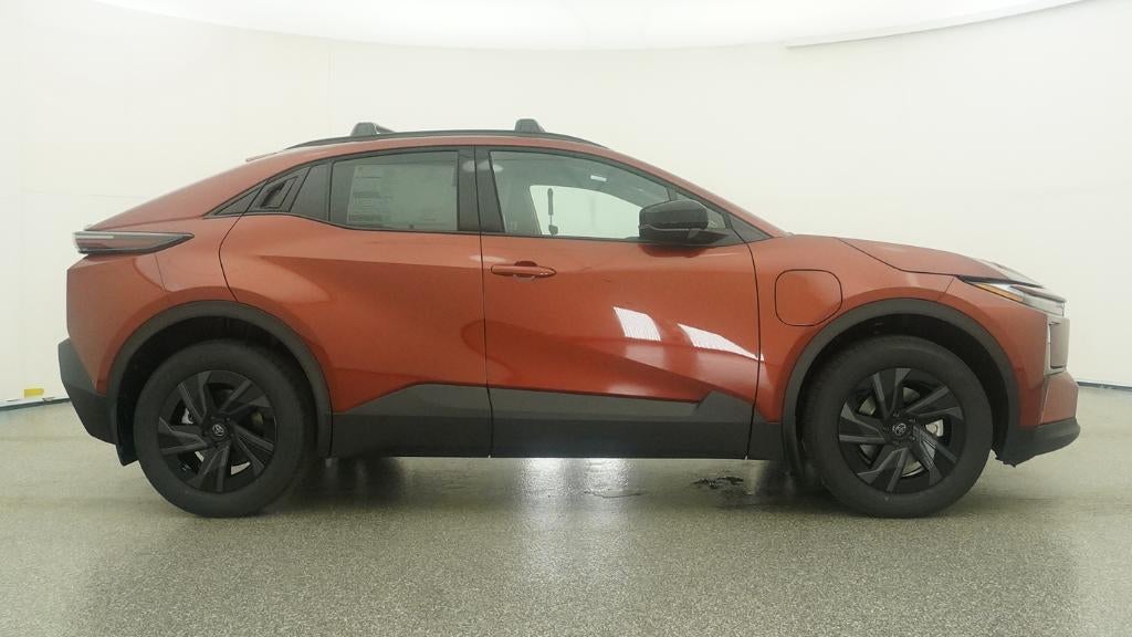 2026 Toyota C-HR SE