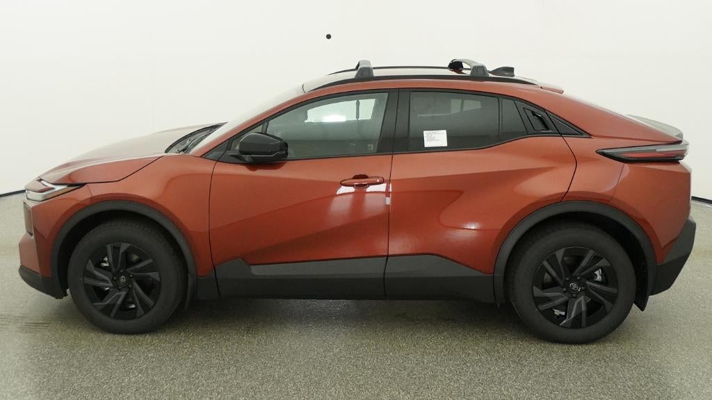 2026 Toyota C-HR SE