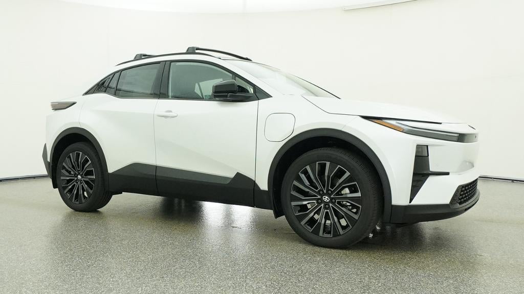 2026 Toyota C-HR XSE