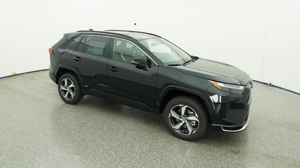 2025 Toyota RAV4 Plug-in Hybrid SE