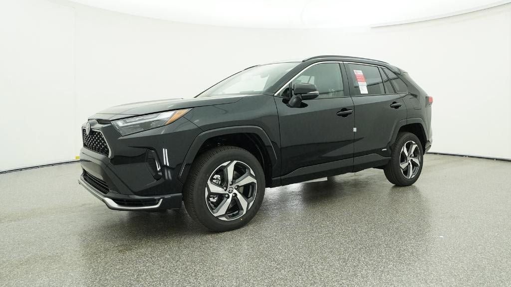 2025 Toyota RAV4 Plug-in Hybrid SE