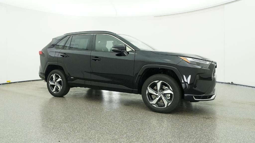 2025 Toyota RAV4 Plug-in Hybrid SE