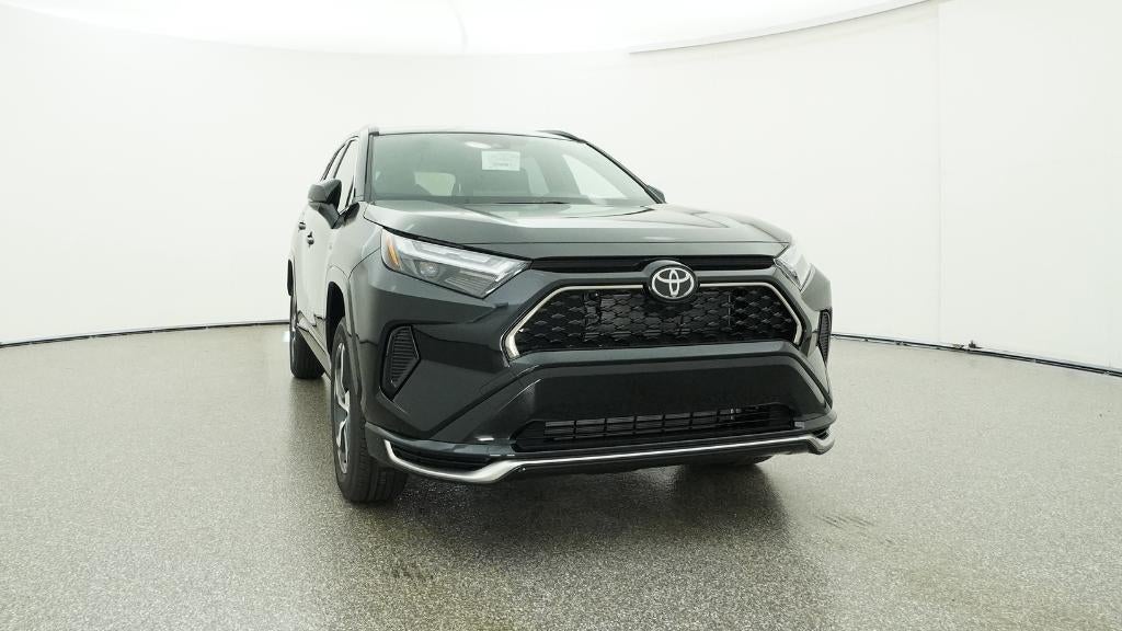 2025 Toyota RAV4 Plug-in Hybrid SE
