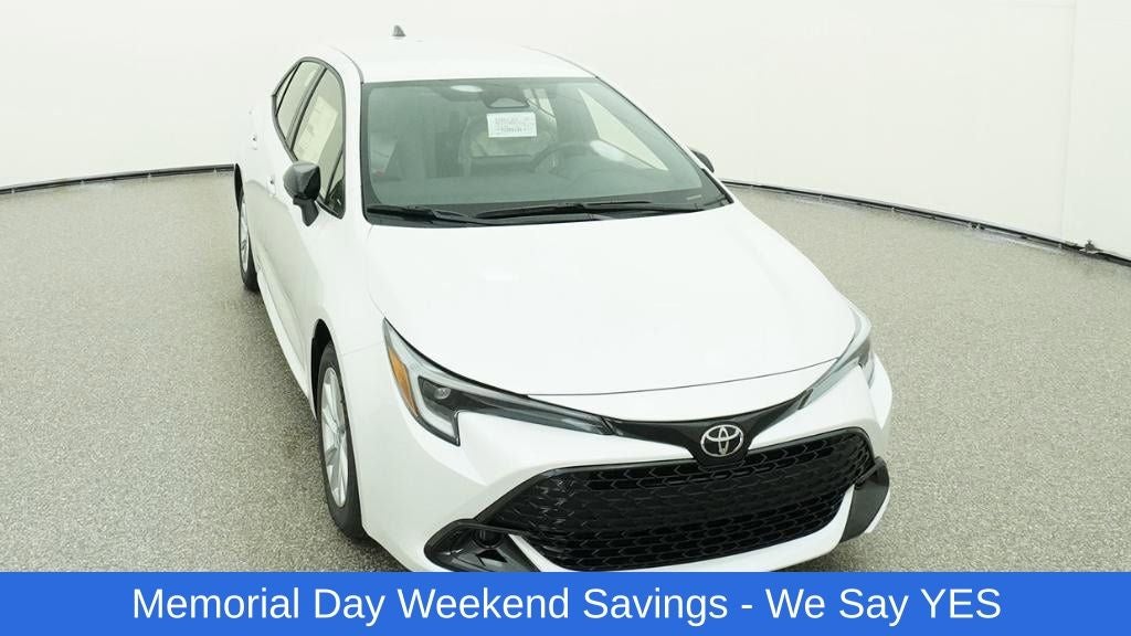 2026 Toyota Corolla Hatchback SE