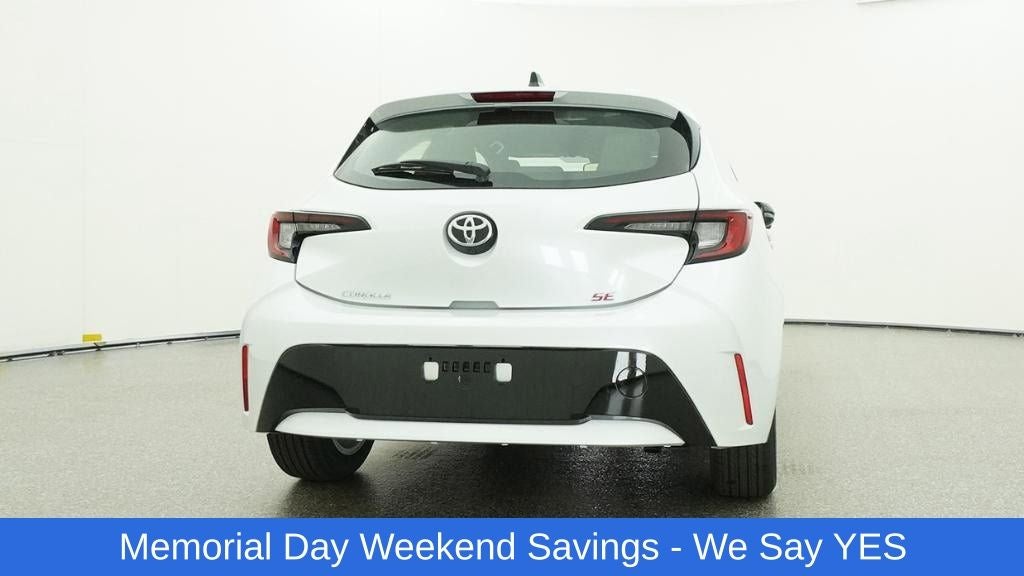 2026 Toyota Corolla Hatchback SE