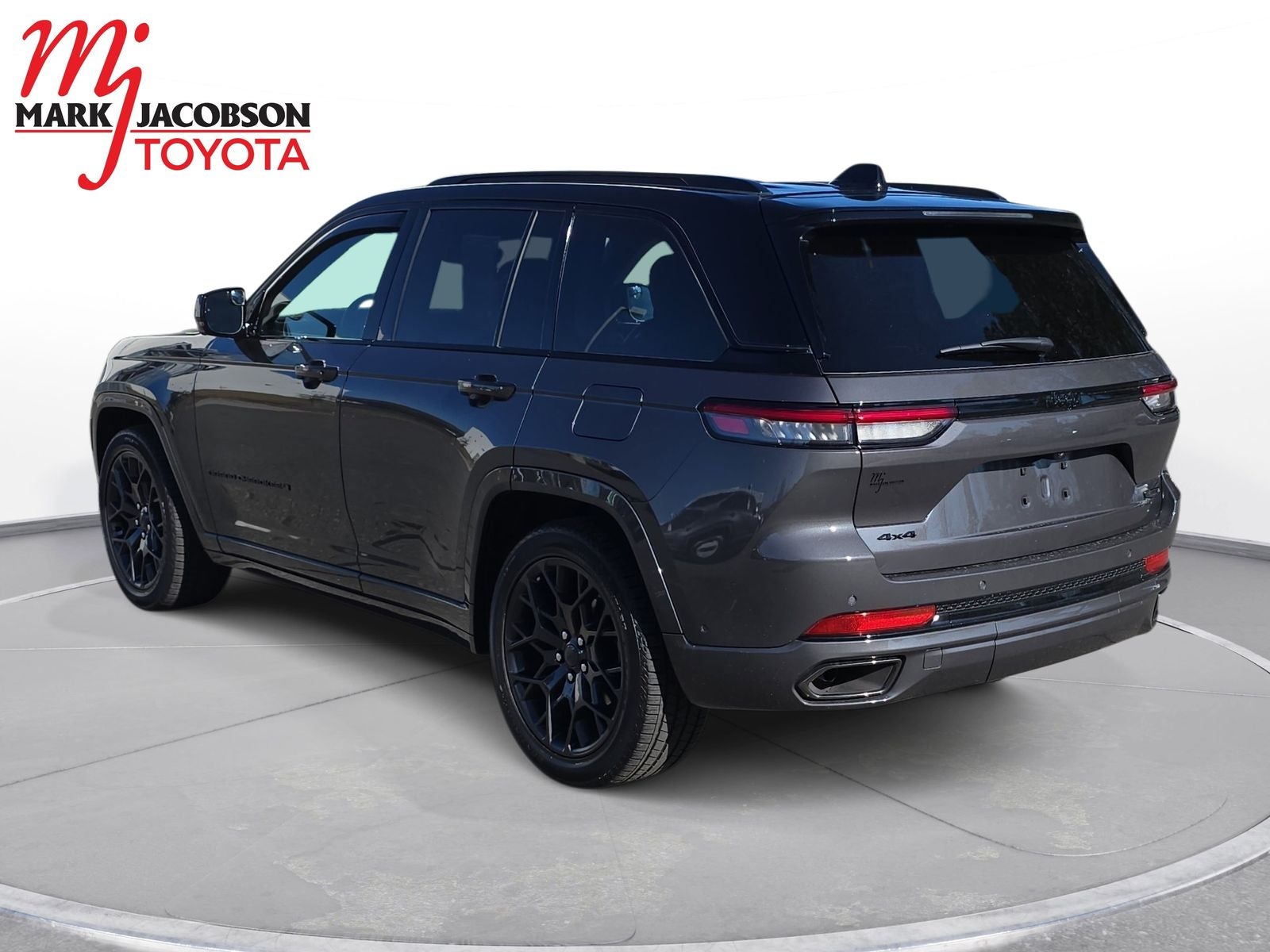 2025 Jeep Grand Cherokee Summit