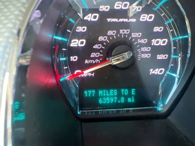 2011 Ford Taurus SEL
