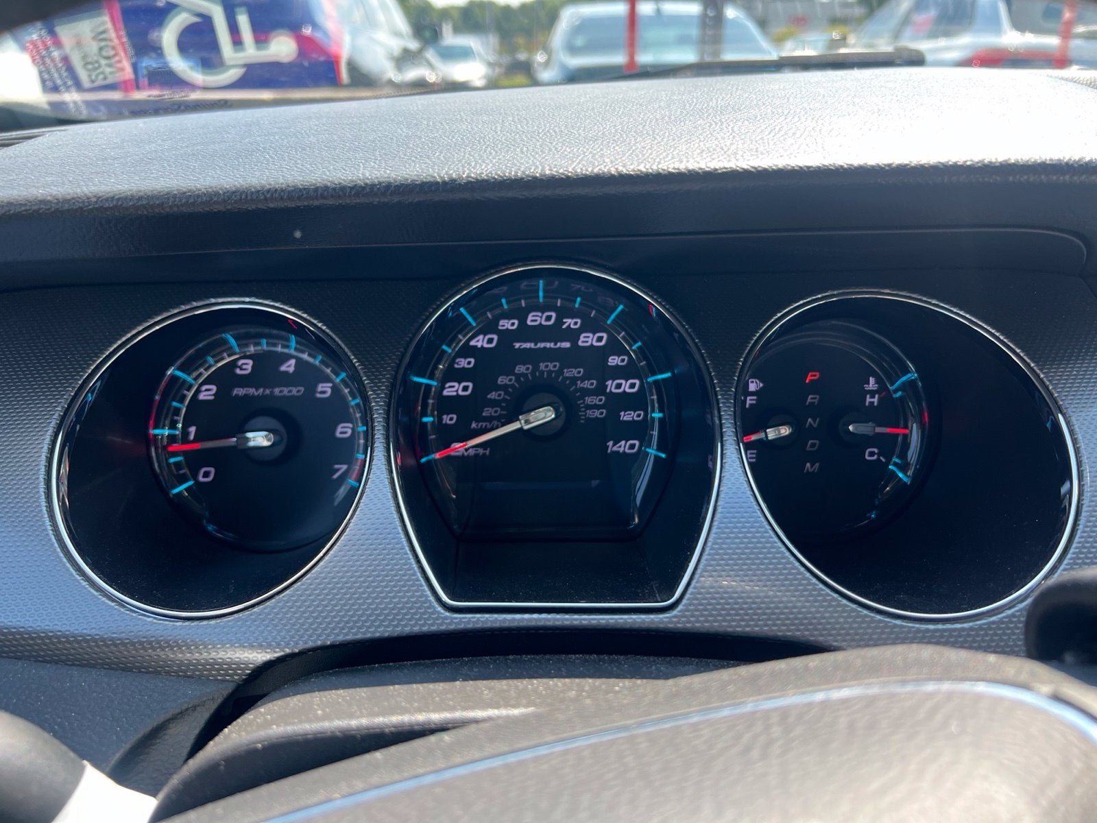 2011 Ford Taurus SEL