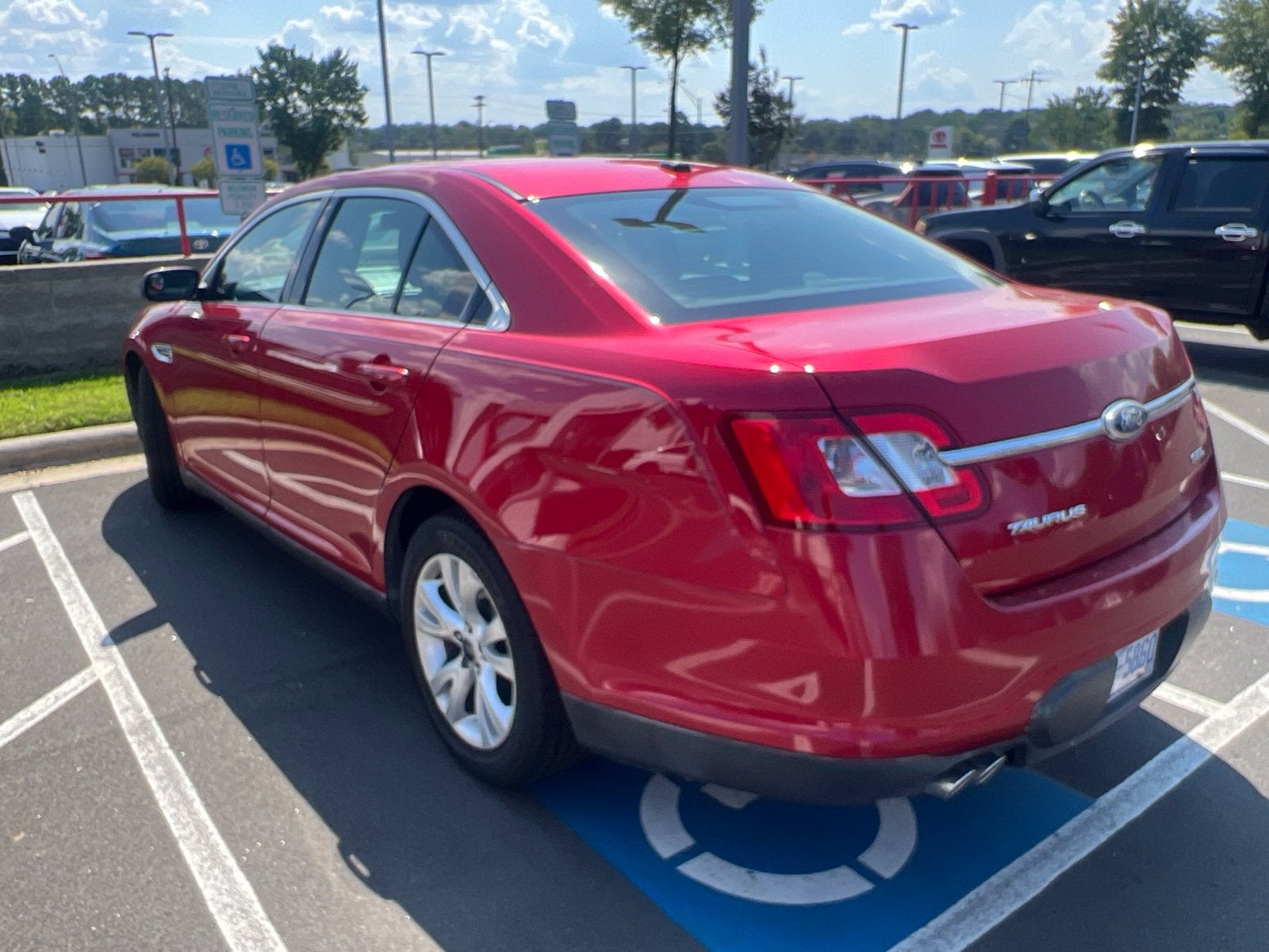2011 Ford Taurus SEL