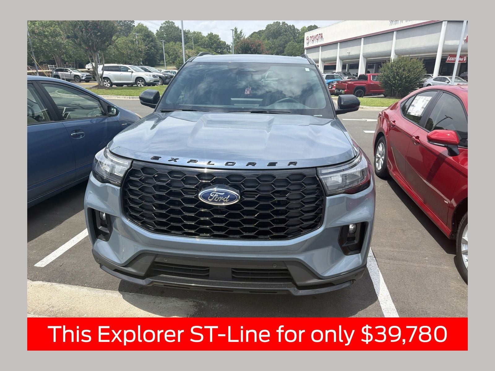 2025 Ford Explorer ST-Line