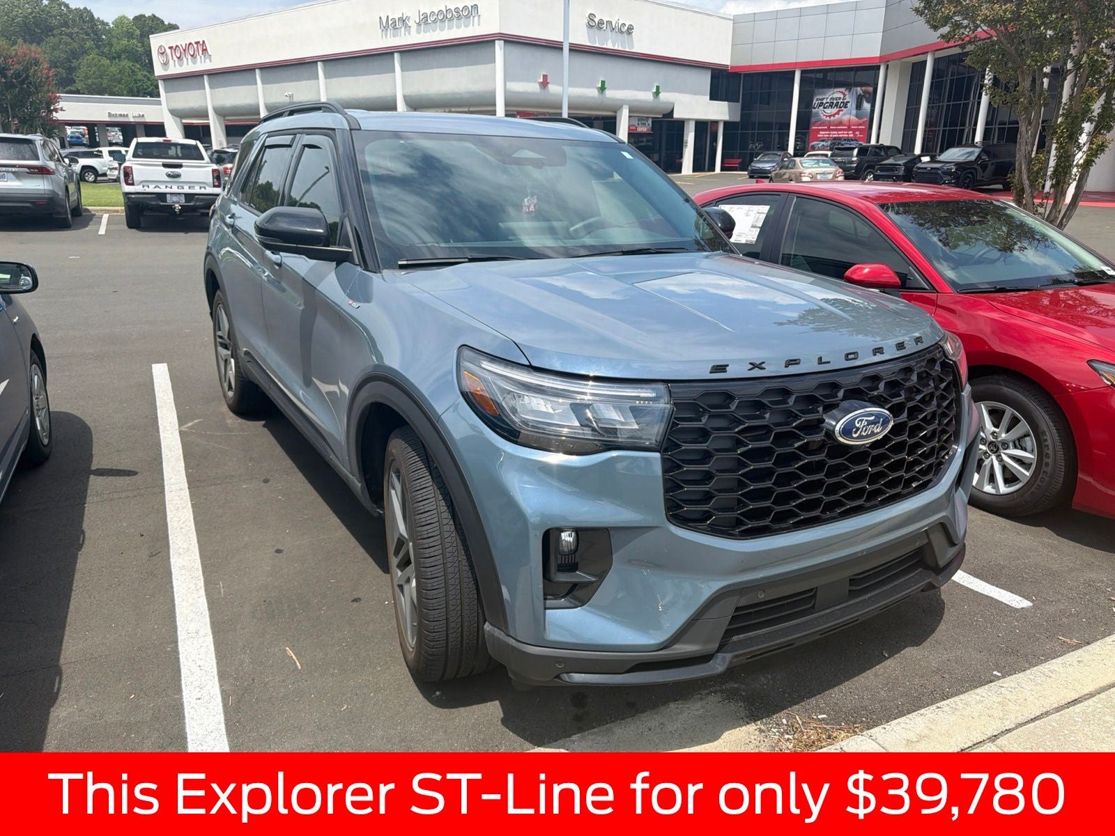 2025 Ford Explorer ST-Line