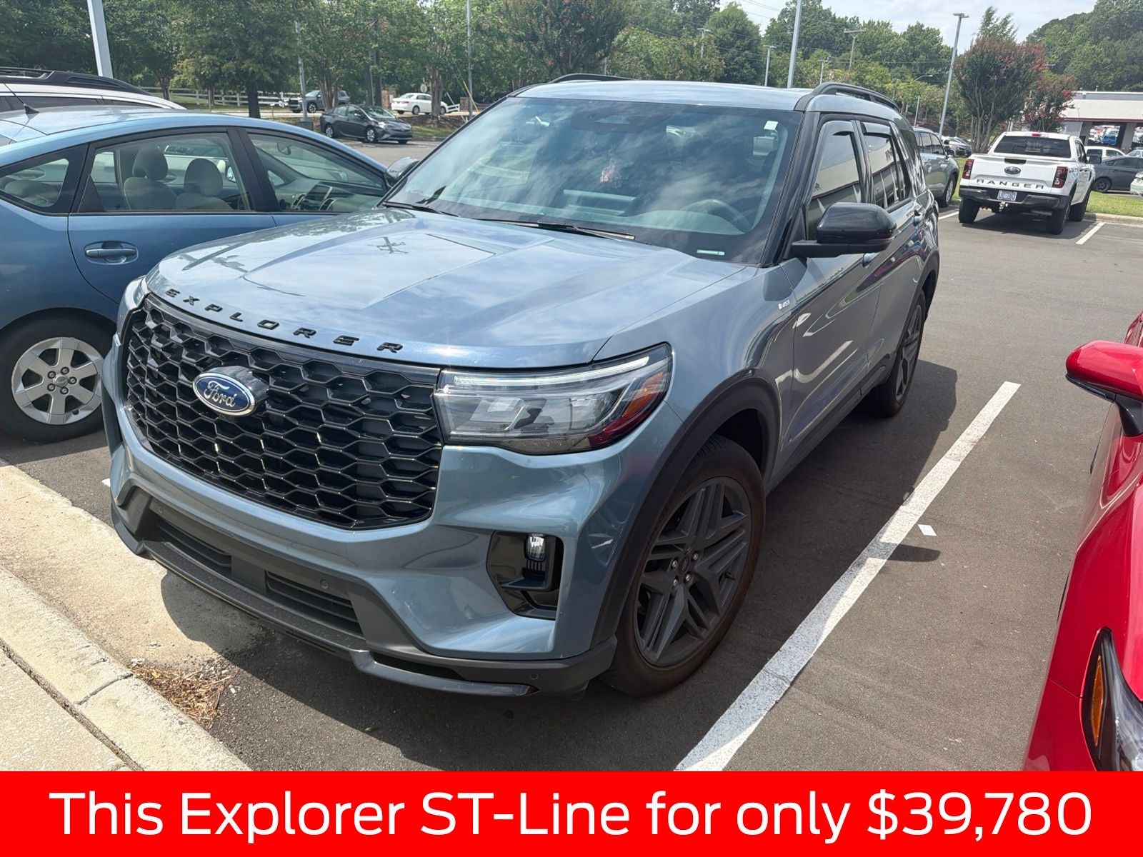 2025 Ford Explorer ST-Line