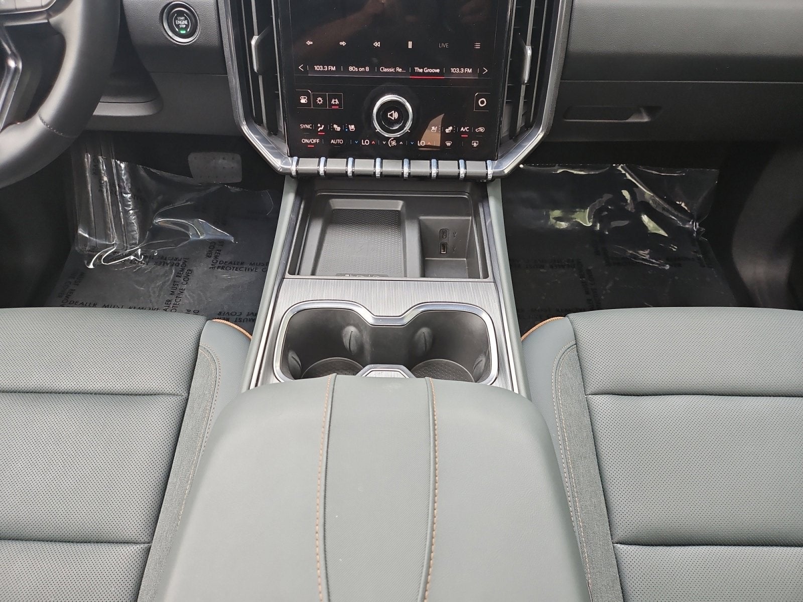 2025 GMC Acadia AT4