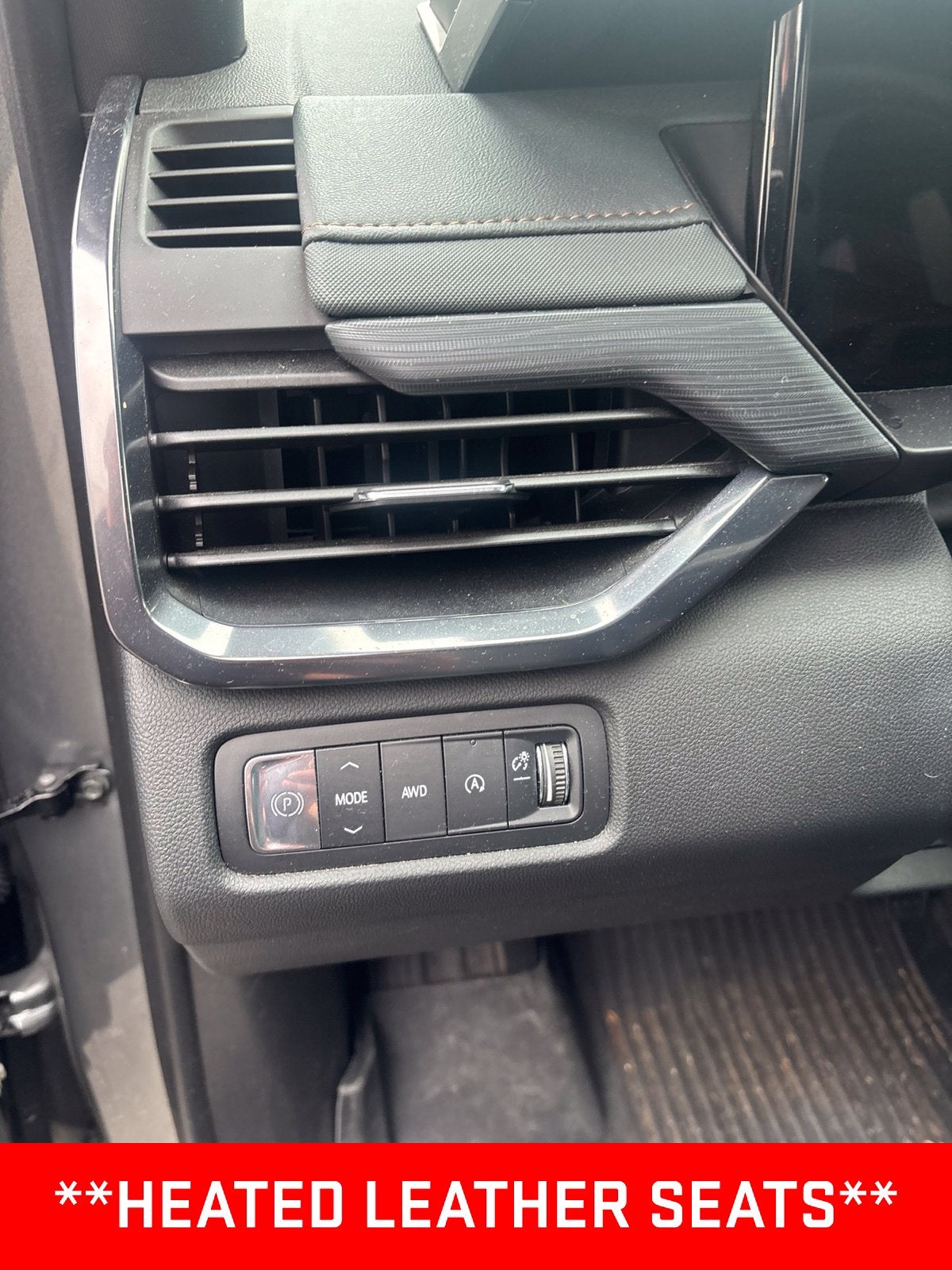 2025 GMC Acadia AT4