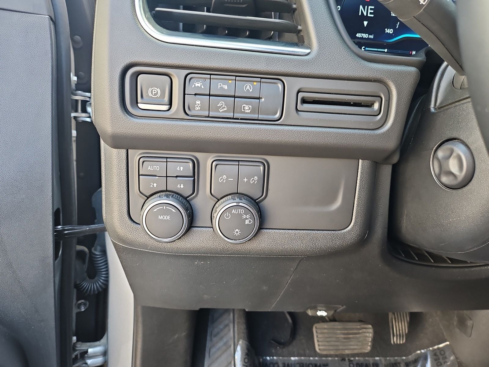 2024 Chevrolet Suburban Z71