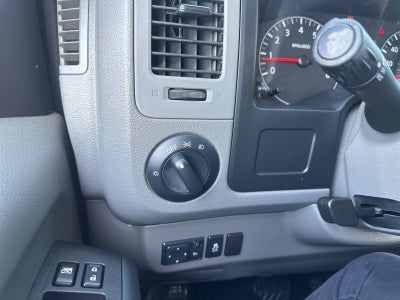 2017 Nissan NV2500 HD SV