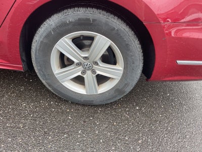 2016 Volkswagen Passat 1.8T R-Line